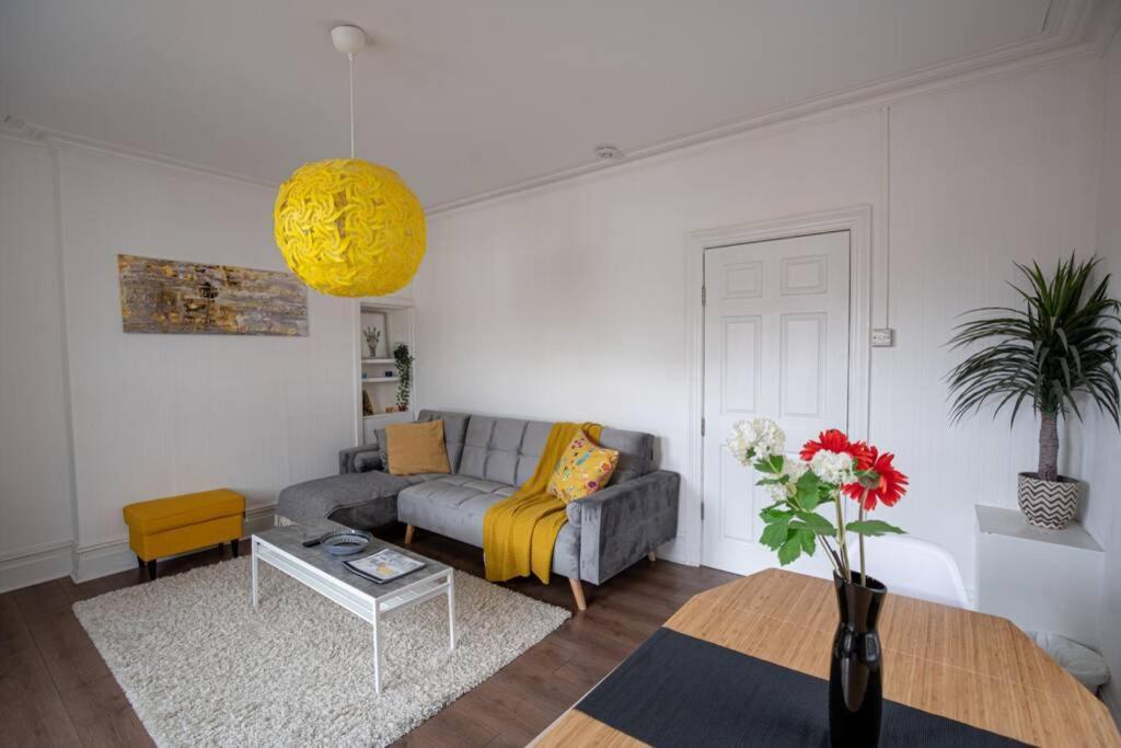 Phenix Central - Huge 3 Bed, Super Equipped Apartment. Cardiff Dış mekan fotoğraf